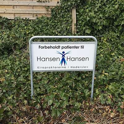 Estate Sign Logoplåt 62,5x29,8cm i 3 mm polystyren vit