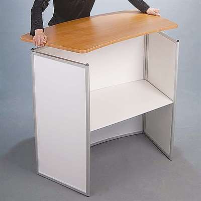 Curved Counter mässdisk med trä bordsskiva