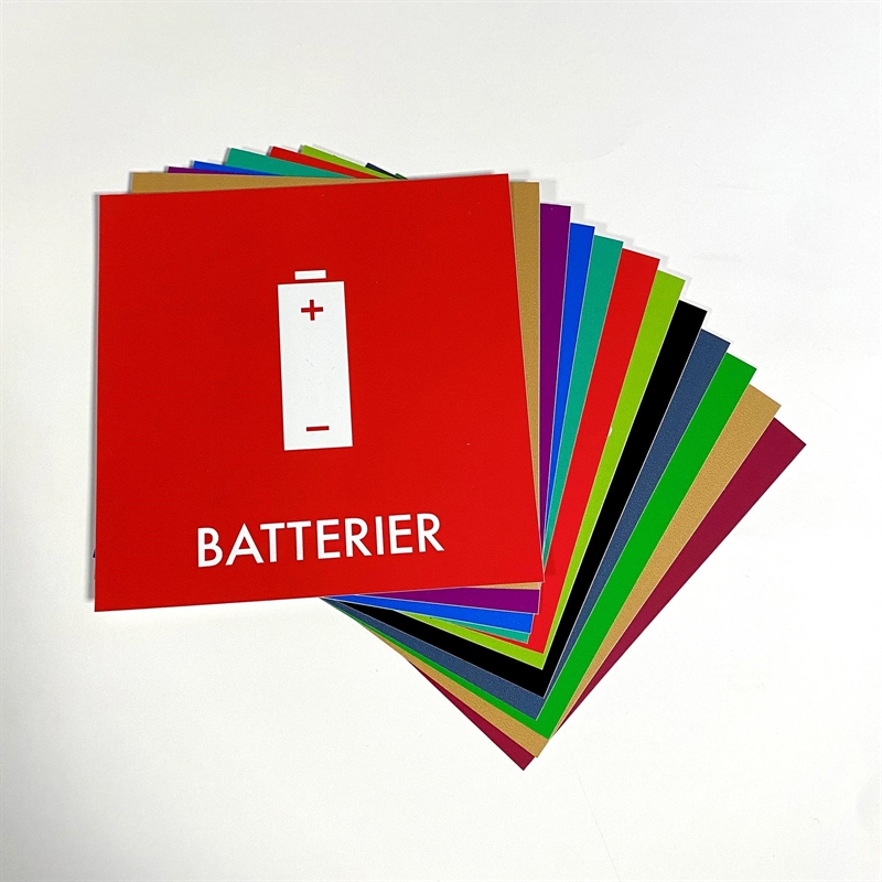 Labels with icons and text in danish for sorting of waste